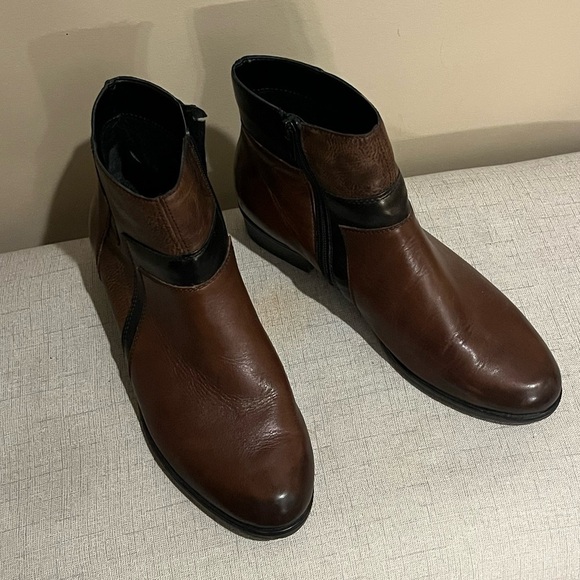 Remonte Shoes - Remonte Brown & Black Booties, size 38